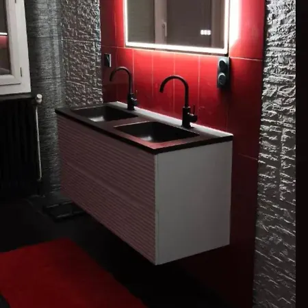 Le Repaire De L'aigle Bed & Breakfast